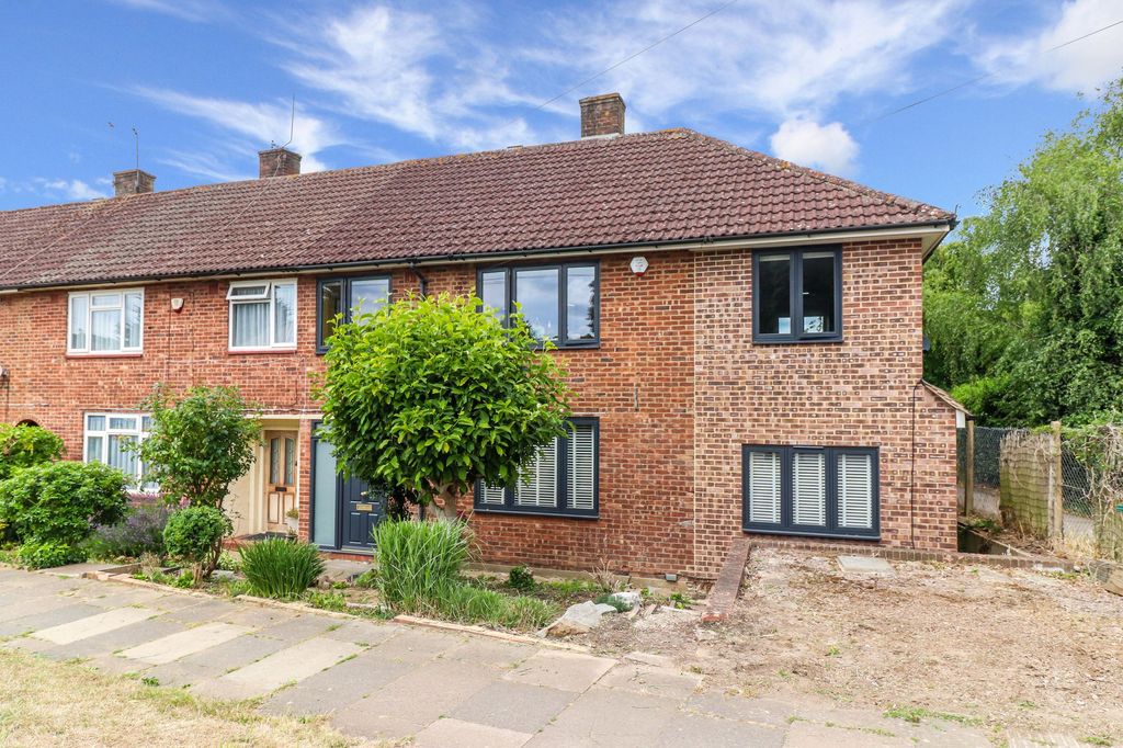 Property photo 1 of 31