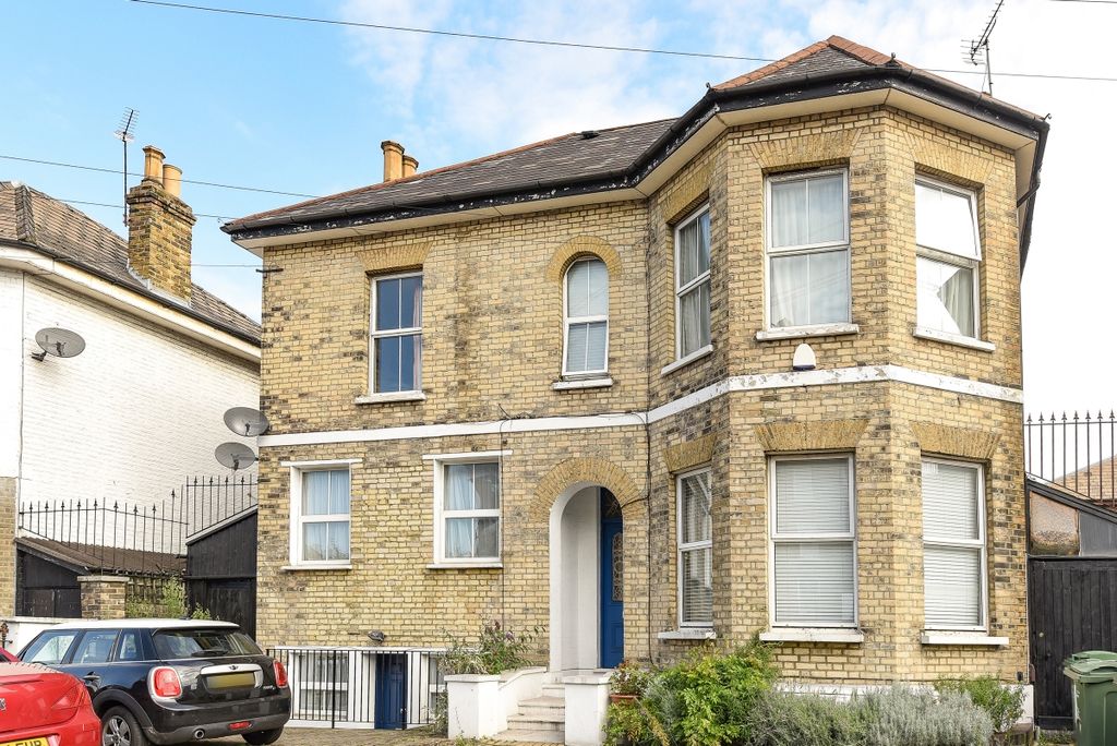 Property photo 1 of 16 209675 (7)