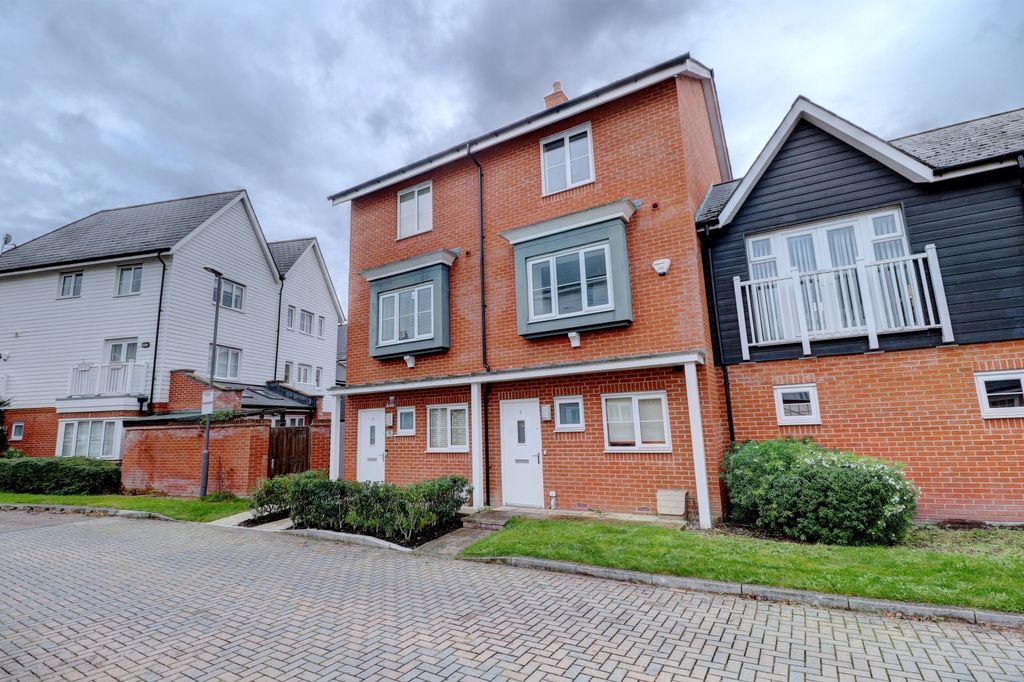 Property photo 1 of 20 Picture No. 02