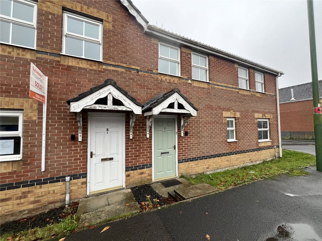 Property photo 2 of 20 Picture No. 23