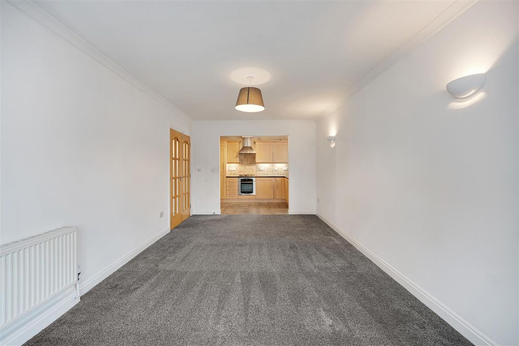 Property photo 3 of 27 Lounge-Diner