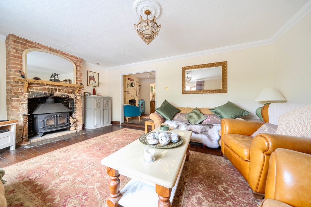 Property photo 3 of 20 145680620