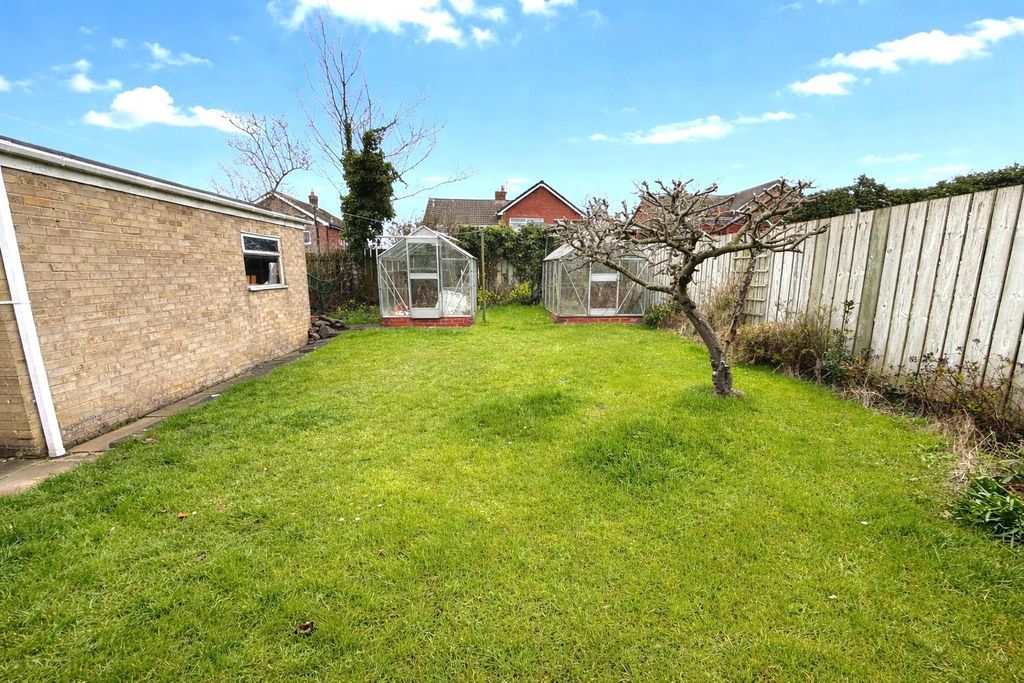 Property photo 2 of 11 Rear