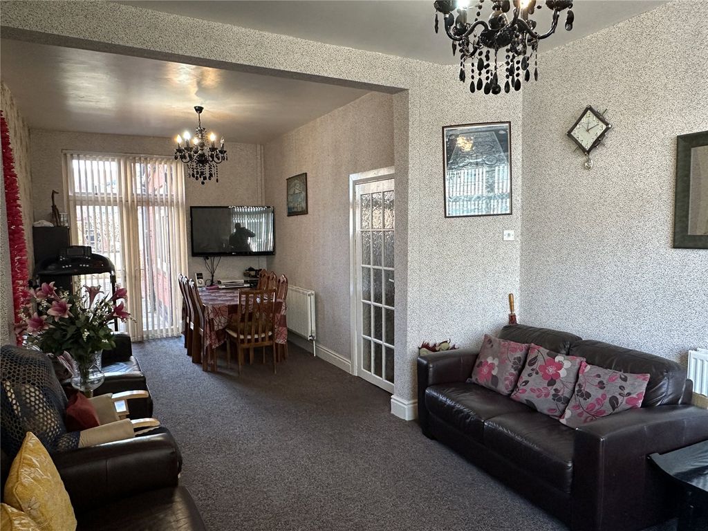 Property photo 2 of 24 Picture No. 08