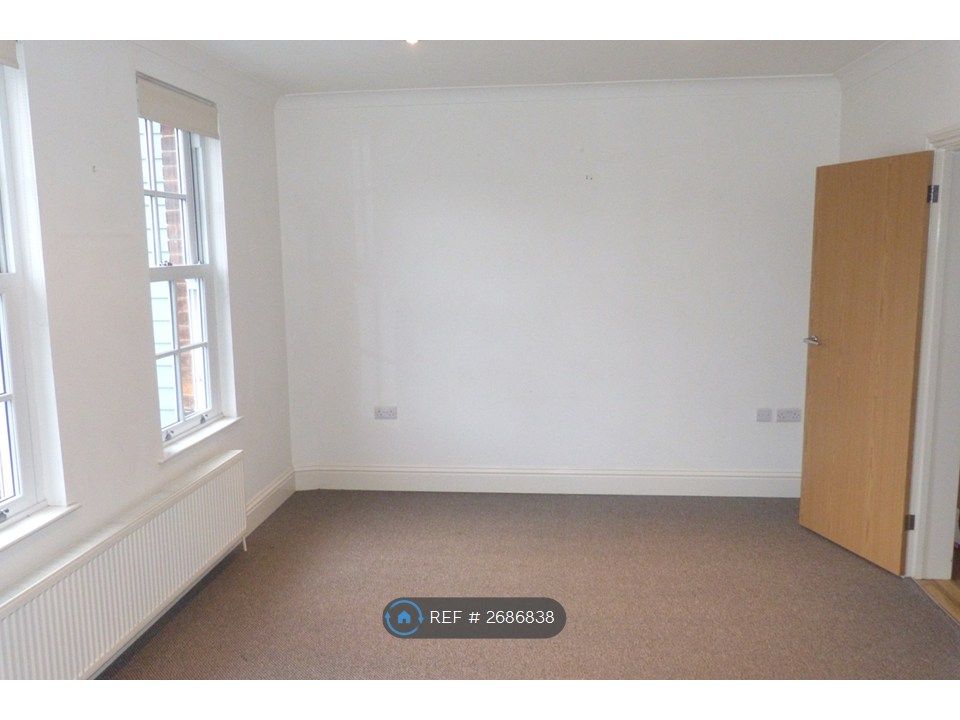 Property photo 3 of 7 Lounge