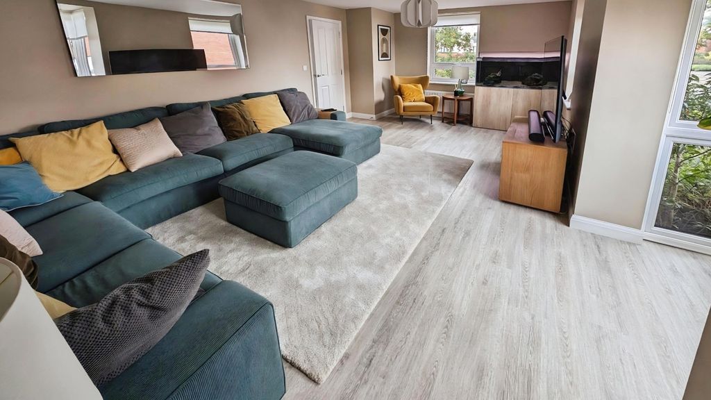 Property photo 3 of 29 Pbox-Img.Jpg