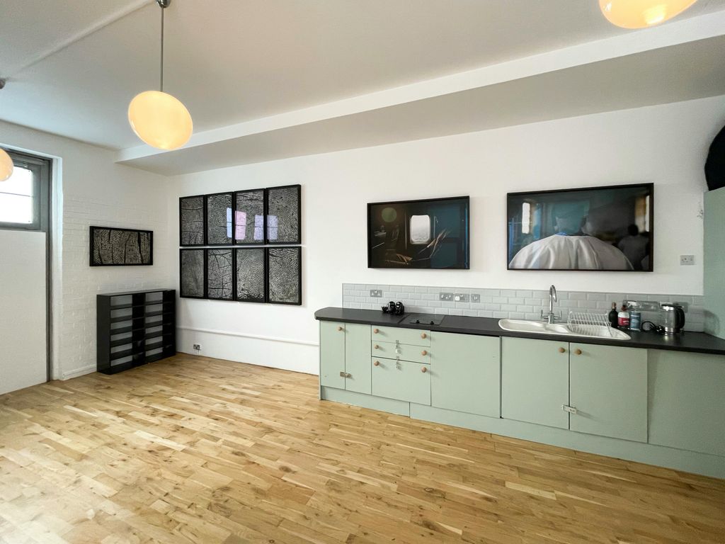 Property photo 3 of 7 Image (5).Jpg