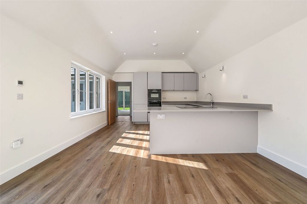 Property photo 3 of 27 Picture No. 09