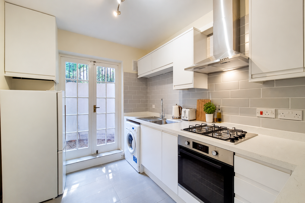 Property photo 3 of 13 Kitchen