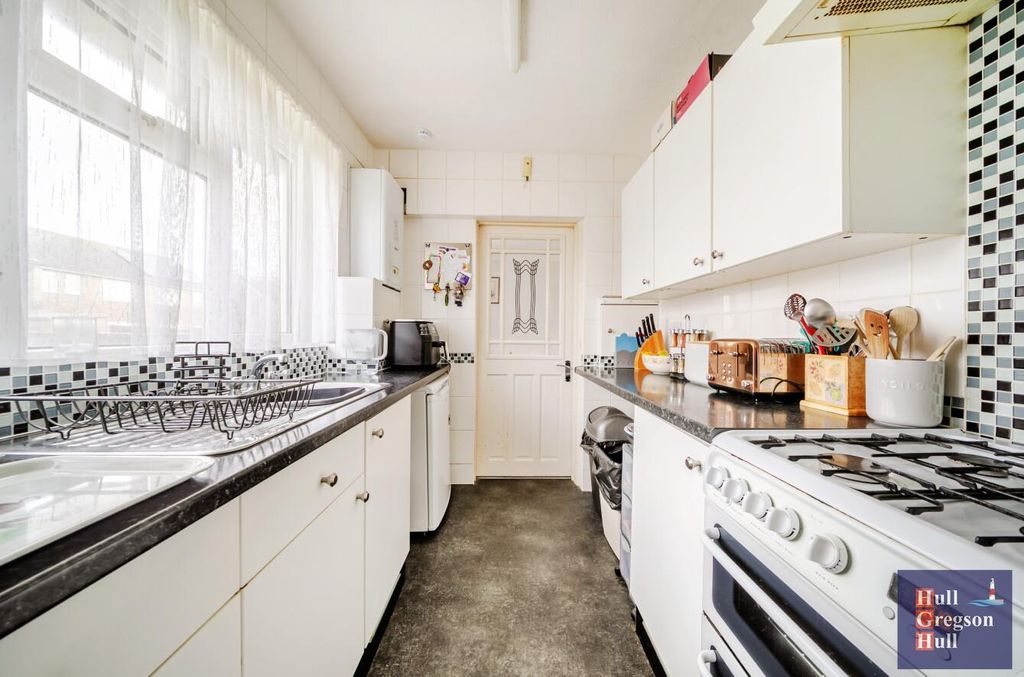 Property photo 3 of 18 59274781-6F0E-4Dec-Bcb9-6Fe13Bb4Ca6A.Jpg