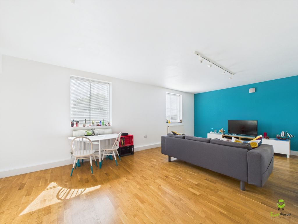 Property photo 2 of 10 Nicoleta Aliman Ewemove Bexleyheath