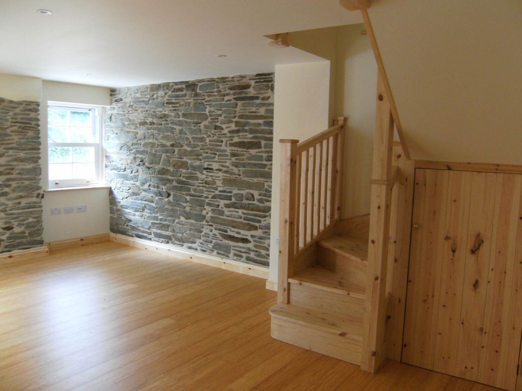 Property photo 1 of 28