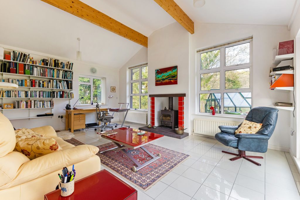 Property photo 3 of 19 3