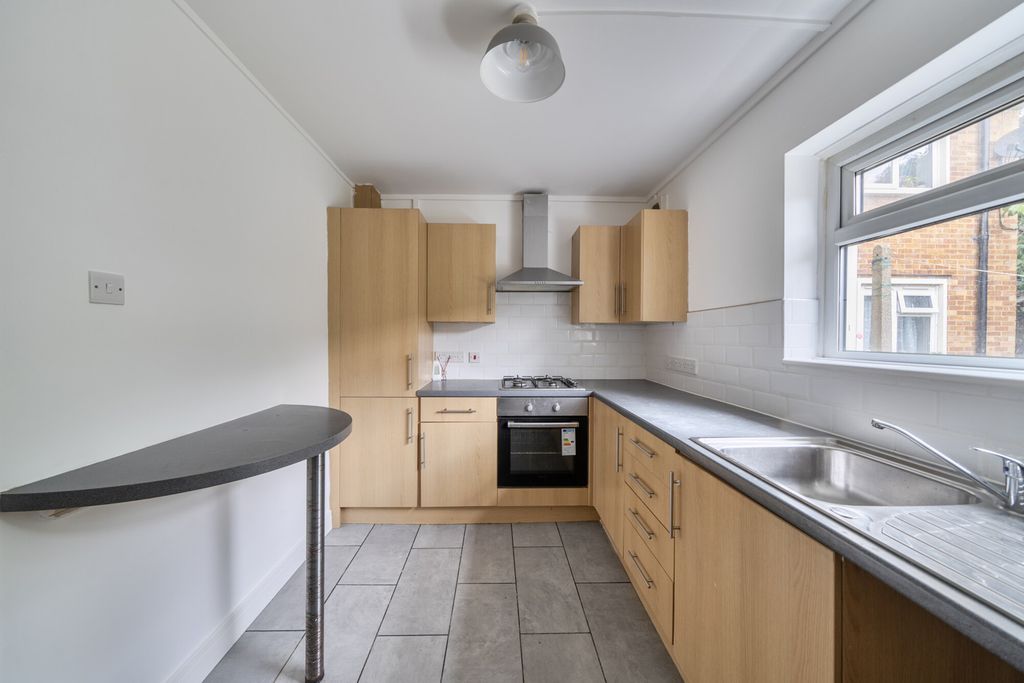 Property photo 2 of 19 1470341-13-6A1ee2...