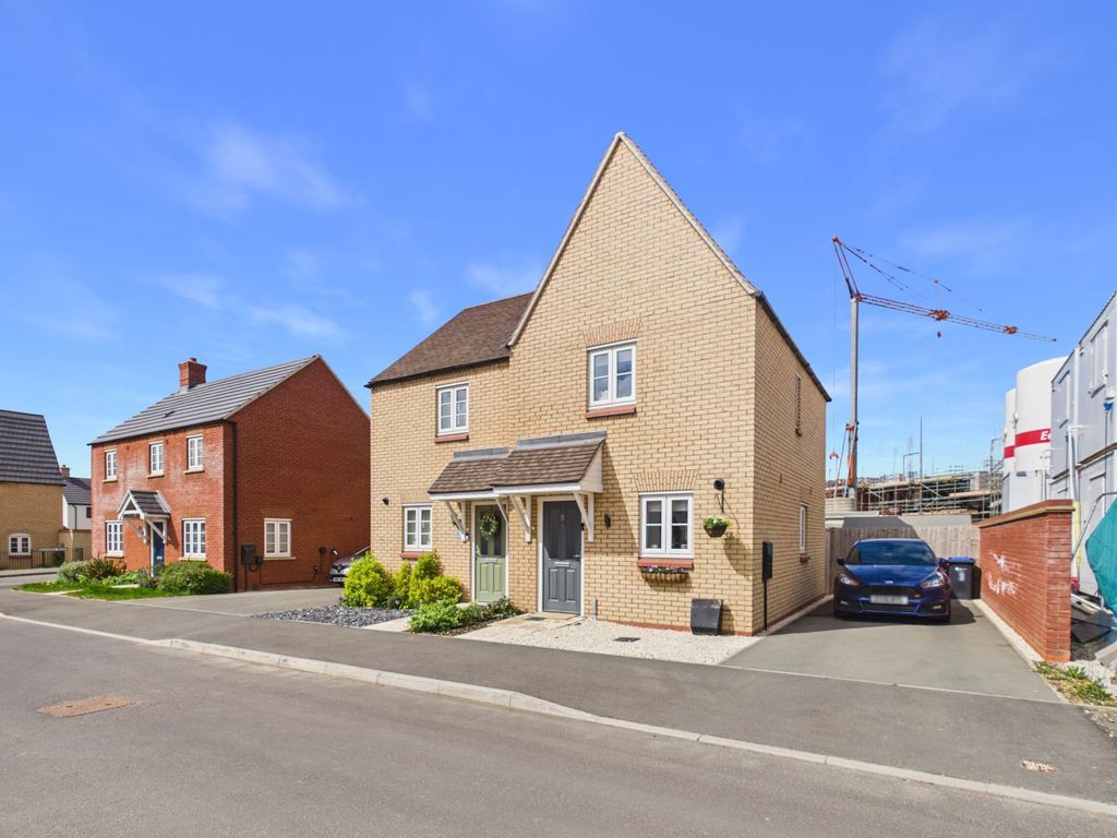 Property photo 1 of 18