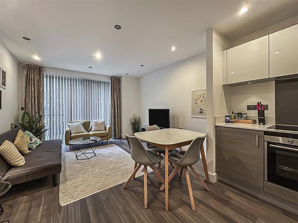 Property photo 2 of 6 8_72162.Jpg