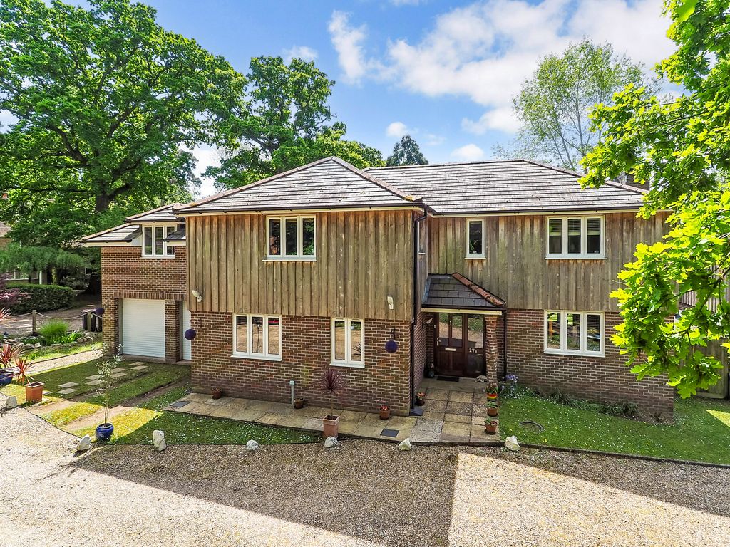Property photo 1 of 33