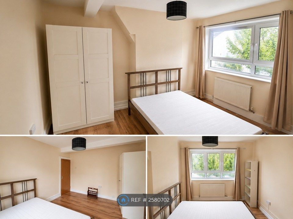 Property photo 3 of 5 Bedroom 2