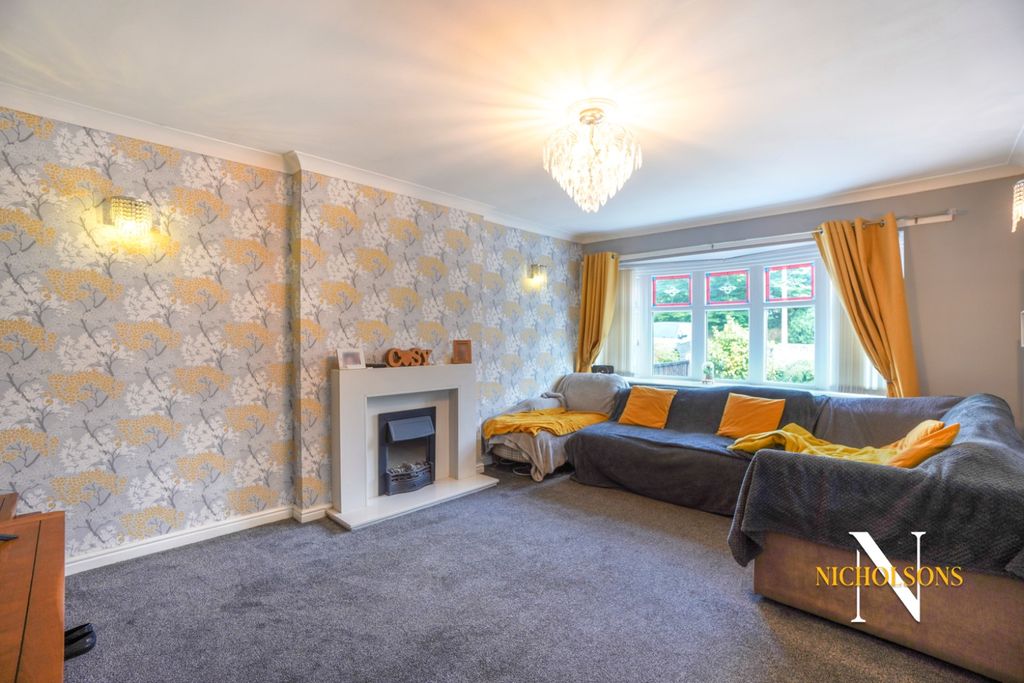 Property photo 2 of 16 4302305