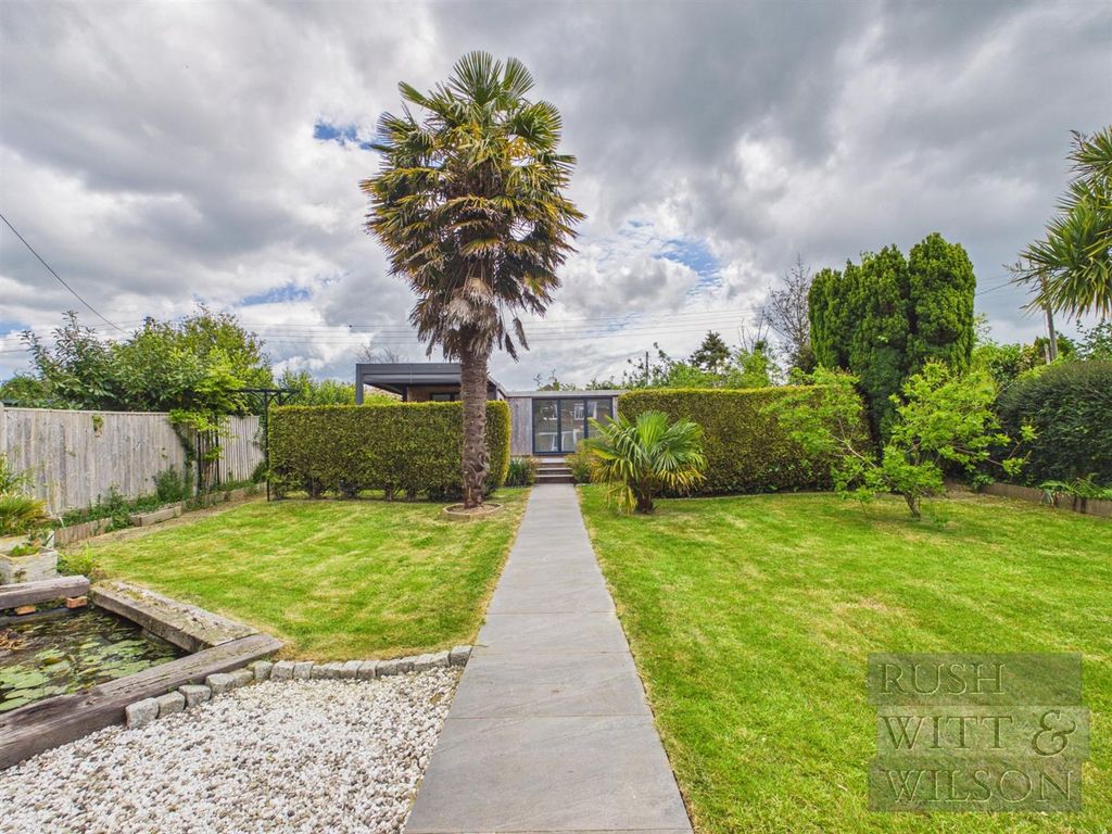 Property photo 2 of 35