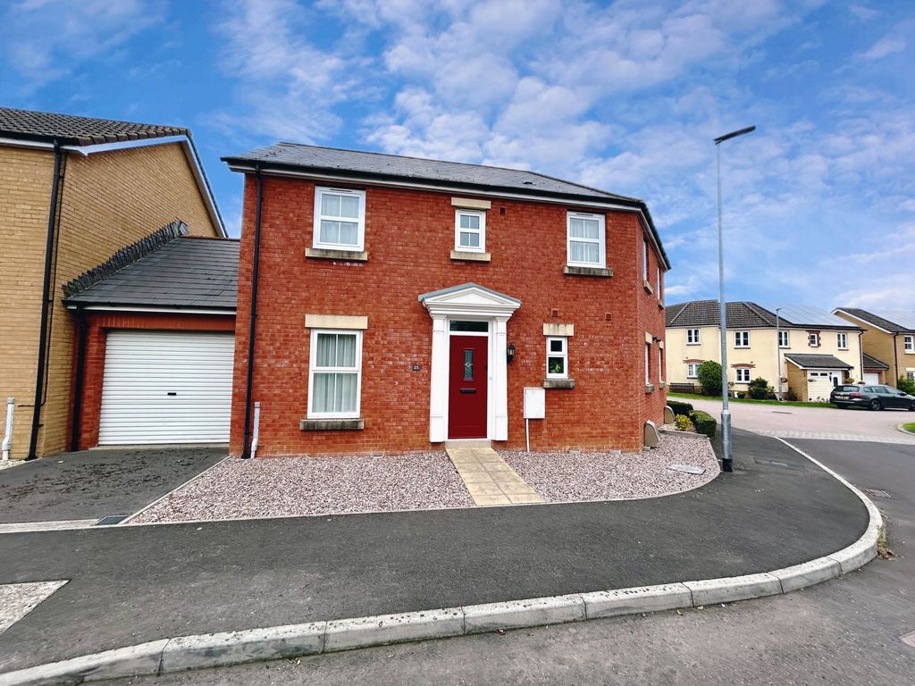 Property photo 1 of 17 Photo 16