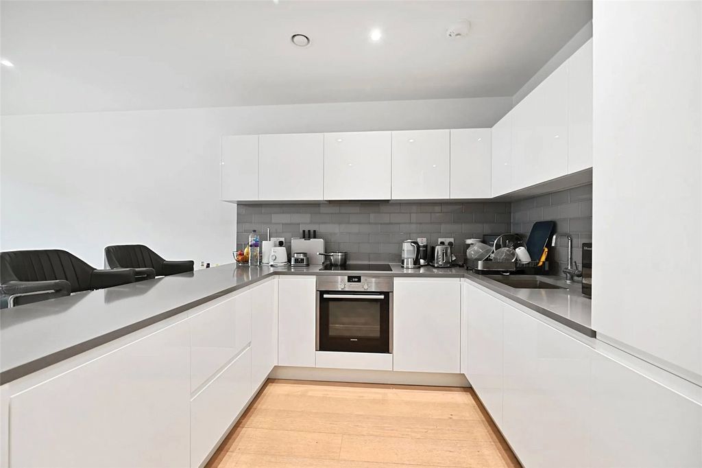 Property photo 3 of 12 Picture No. 15