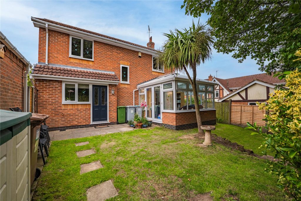 Property photo 2 of 27 Picture No. 47