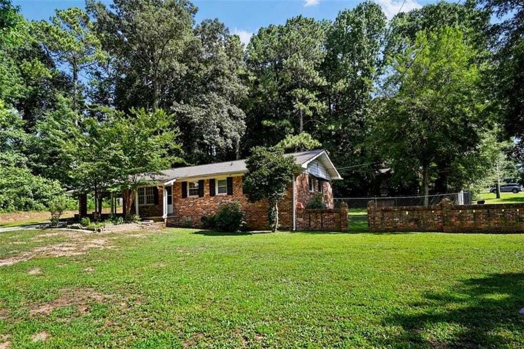 Property photo 1 of 28