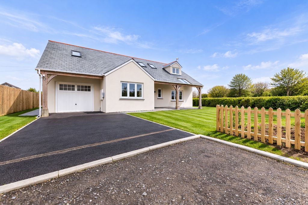 Property photo 1 of 19