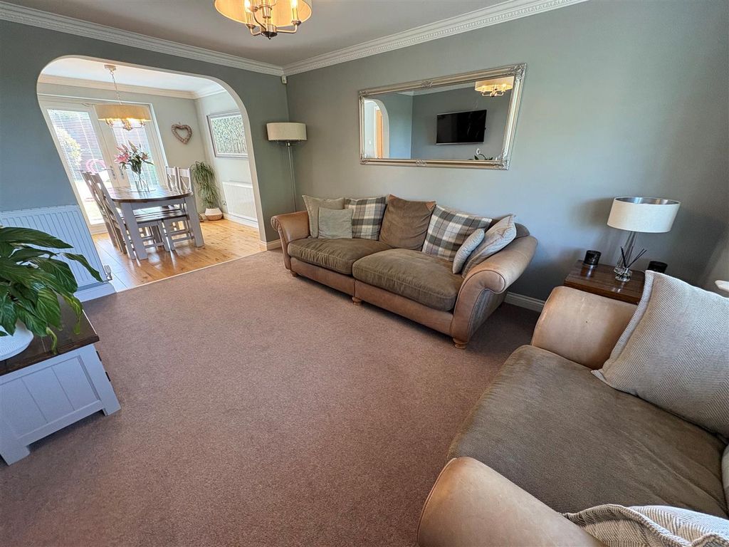 Additional image 5 of 4 bed detached house for saleHorton Street, Heckmondwike WF16