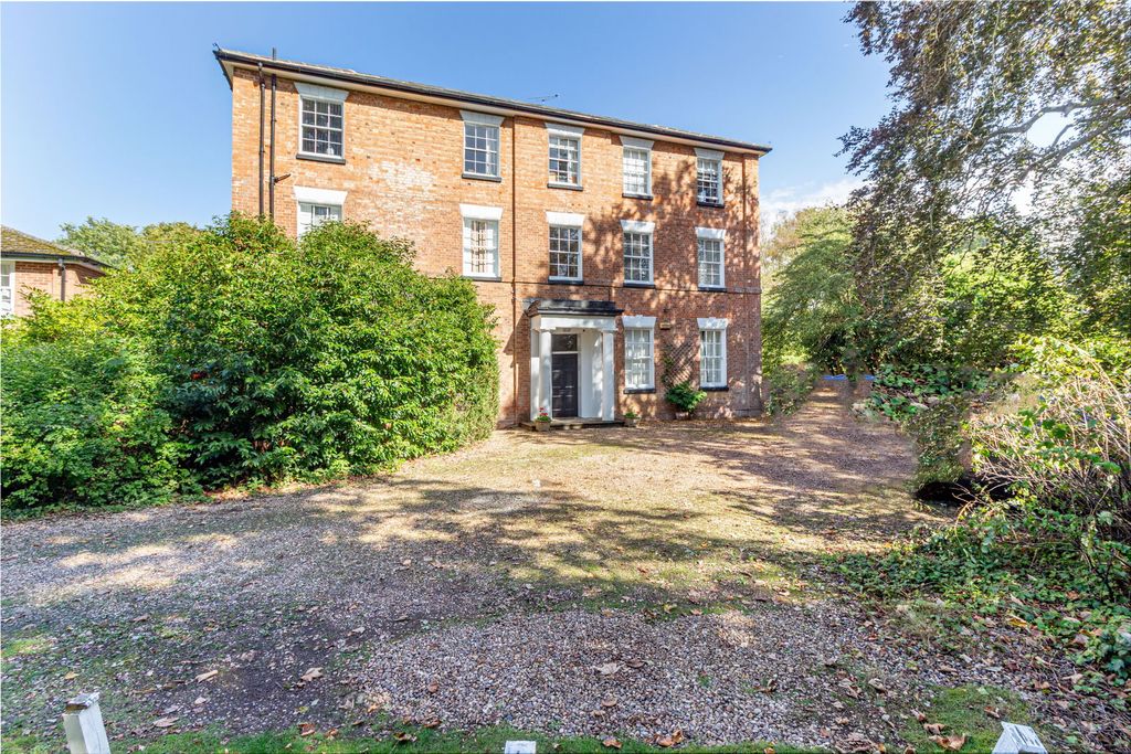 Property photo 1 of 21