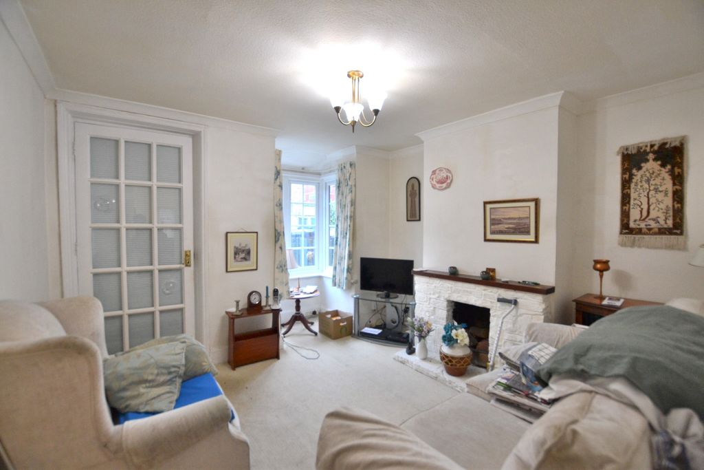 Property photo 3 of 11