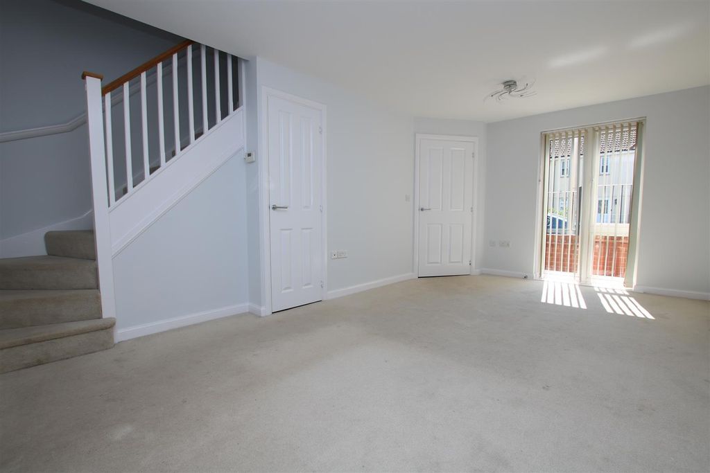 Property photo 2 of 14 Living Room 1.Jpg