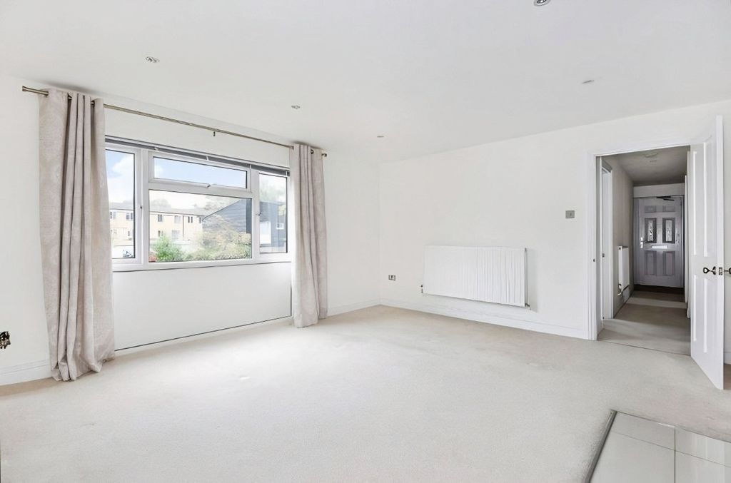 Property photo 2 of 10 Reception Room
