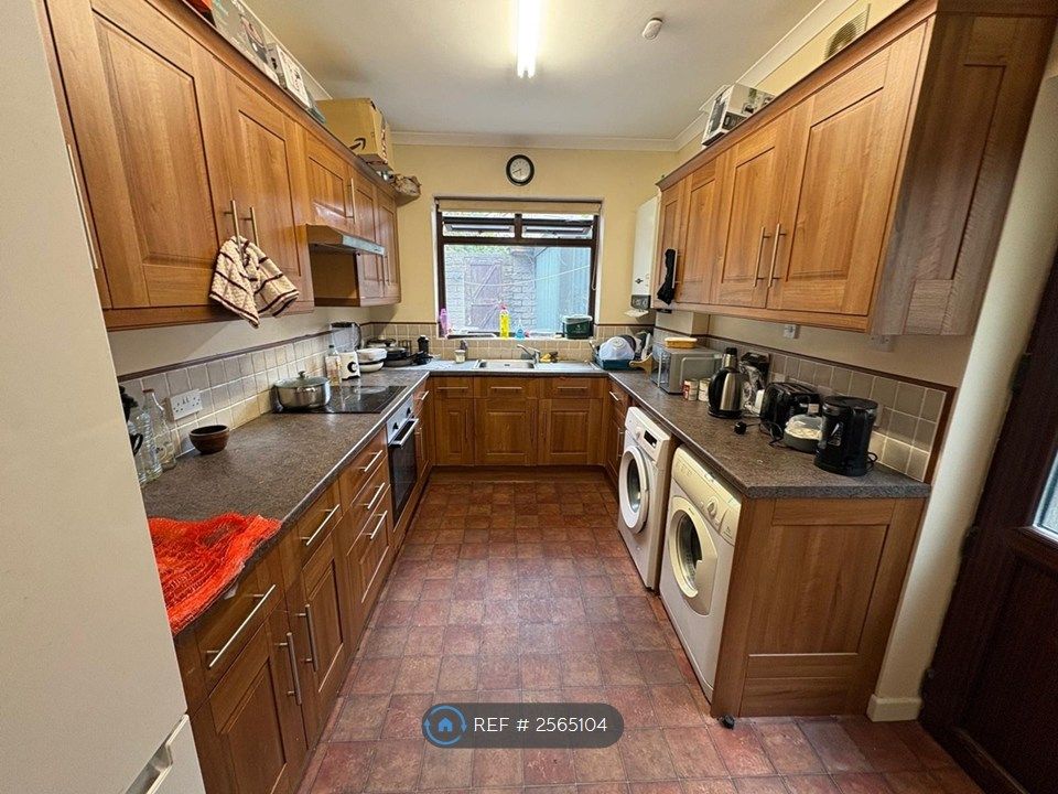Property photo 3 of 22