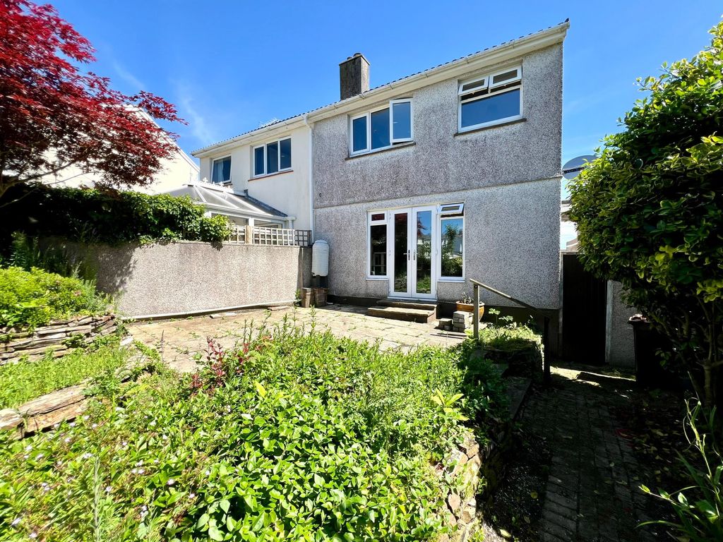 Property photo 2 of 15