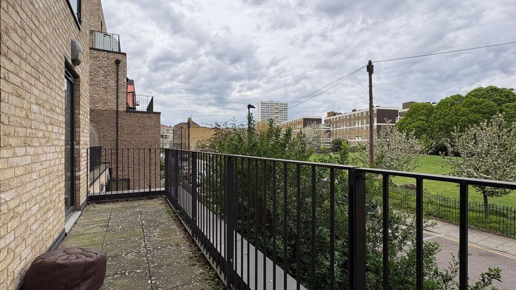 Property photo 1 of 3