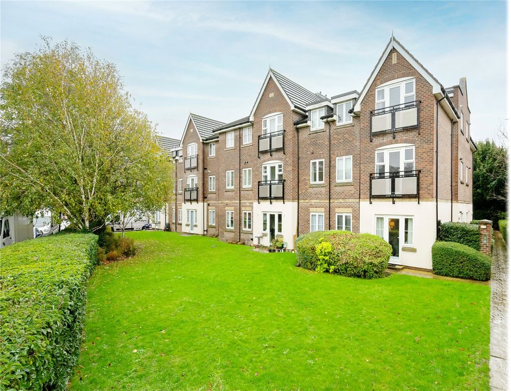 Property photo 2 of 15 Picture No. 21