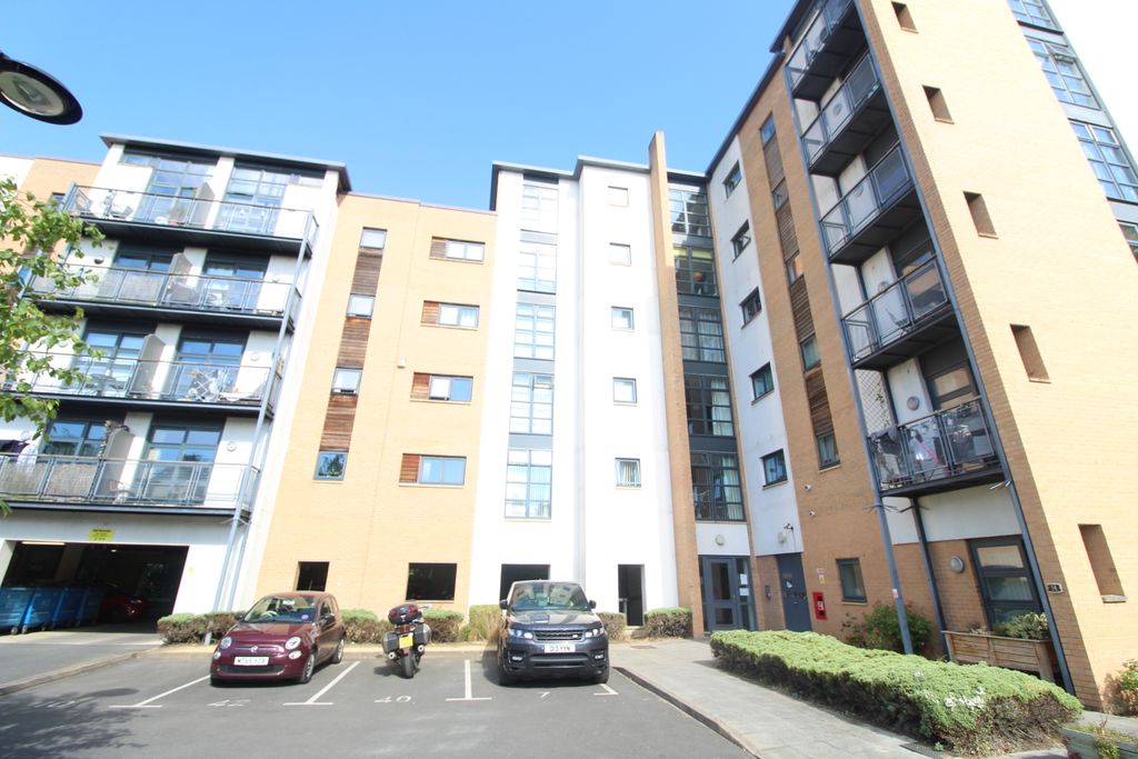 Property photo 2 of 13 Img_5398.Jpg