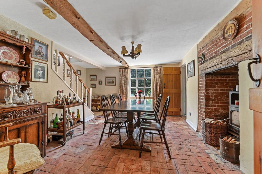 Property photo 3 of 31