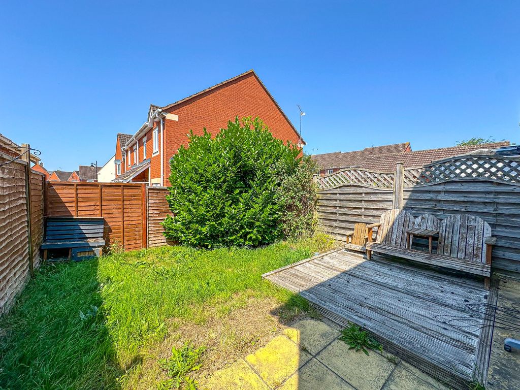 Property photo 2 of 18 5299556