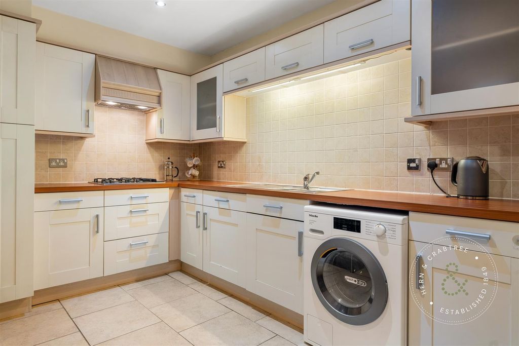 Additional image 5 of 2 bed flat for saleCyncoed Gardens, Cardiff CF23