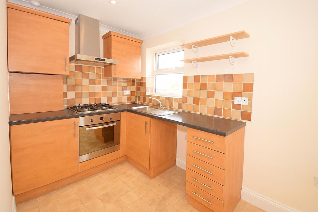Property photo 3 of 5 Kitchen
