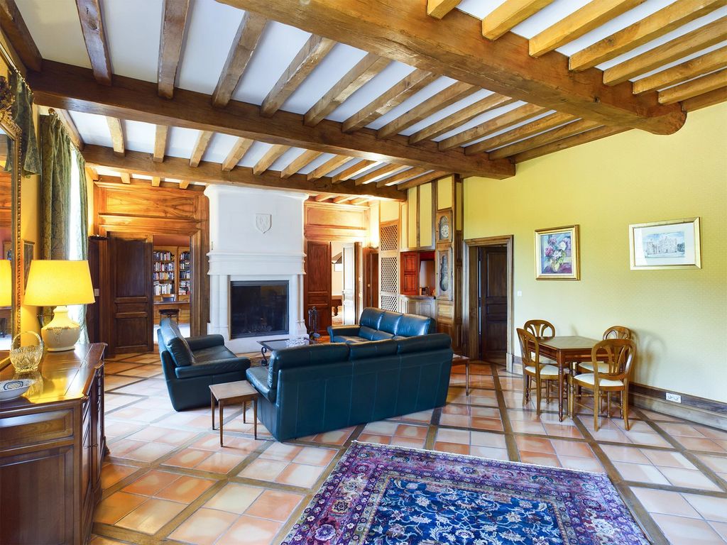 Property photo 2 of 15