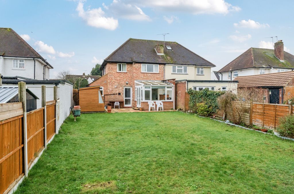 Property photo 2 of 21 1404687-20-697B4d...