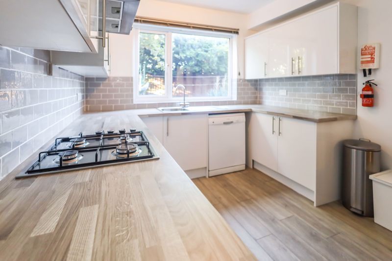 Property photo 3 of 20 Photo 22