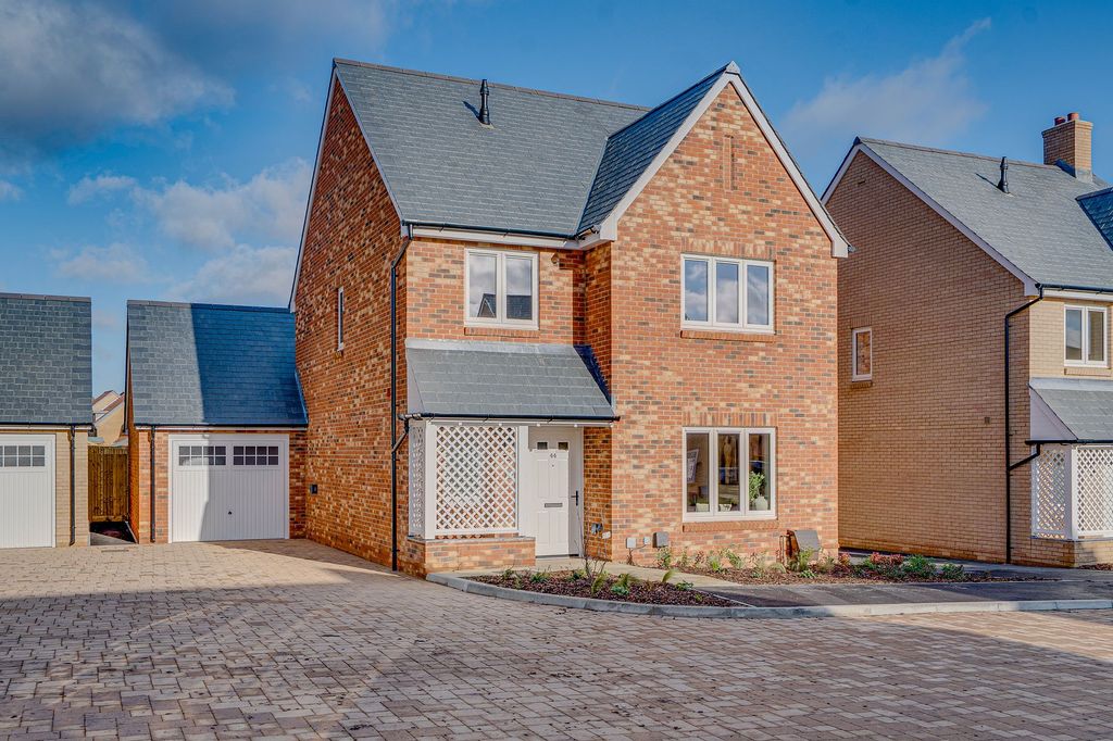 Property photo 1 of 25