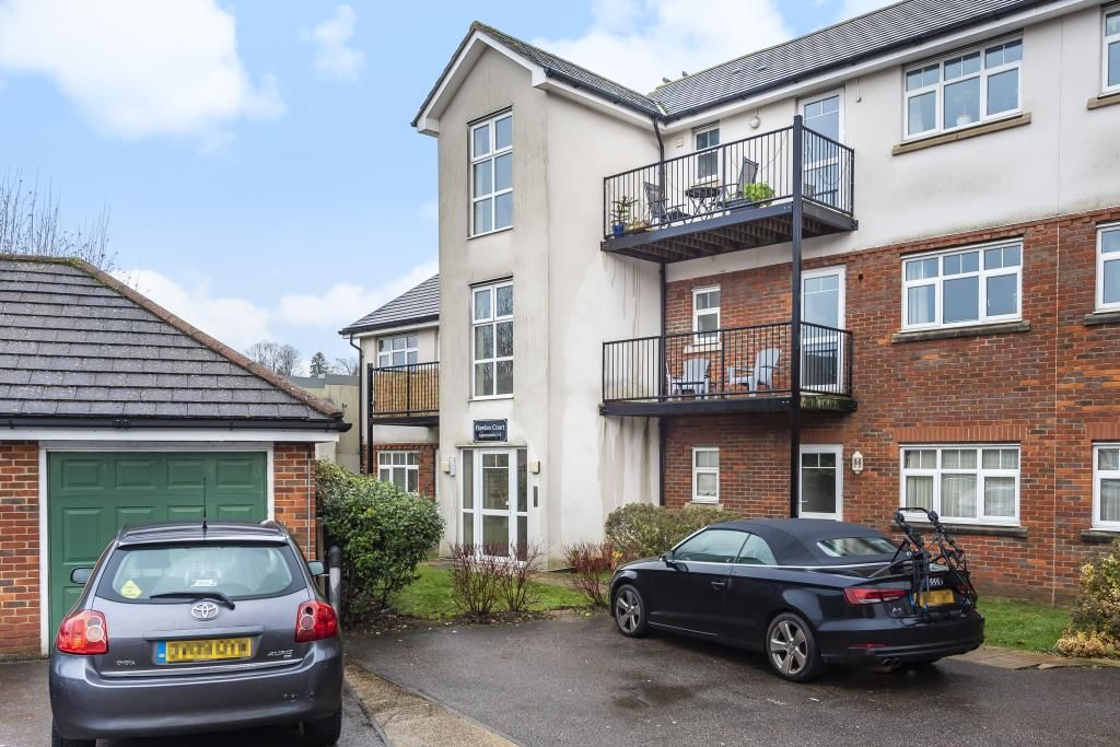 Property photo 1 of 9 Outside View