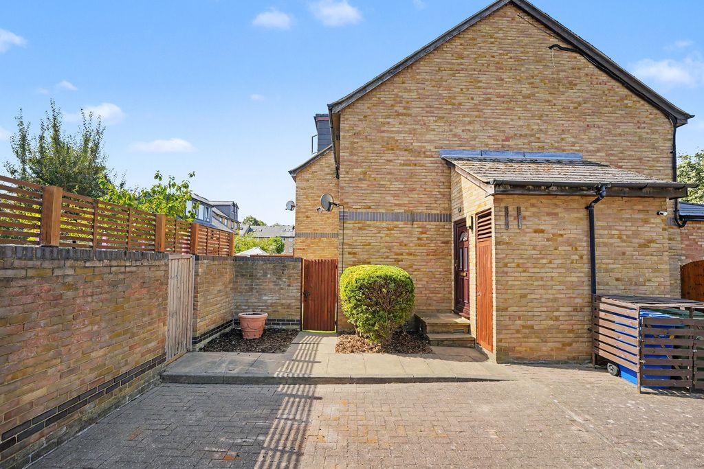 Property photo 1 of 19