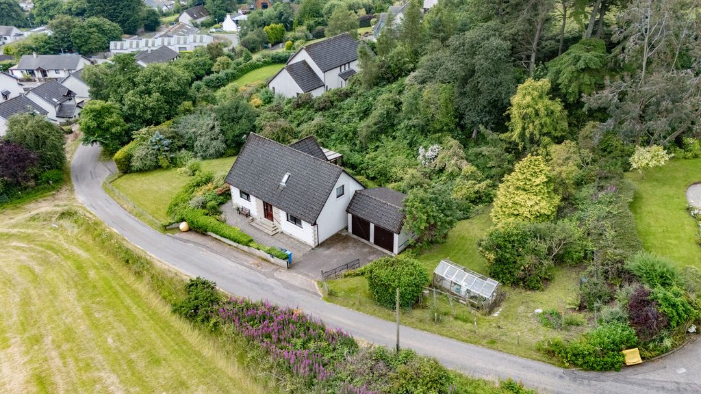 Property photo 1 of 50